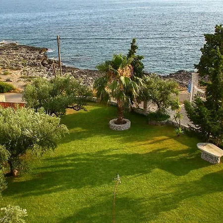 Hotel Kardamili Beach Hotel