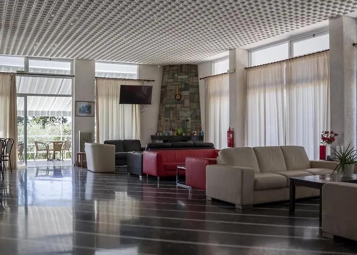 Kardamili Beach Hotel