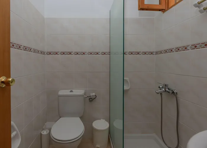 Kardamili Beach Hotel Кардамили