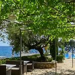 Kardamili Beach Hotel Hotel 3*