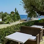 Hotel Kardamili Beach Hotel