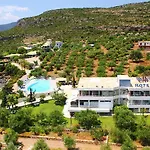 Kardamili Beach Hotel Otel 3*
