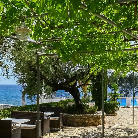 Kardamili Beach Hotel Szálloda 3*