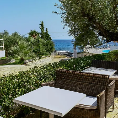 호텔 Kardamili Beach Hotel