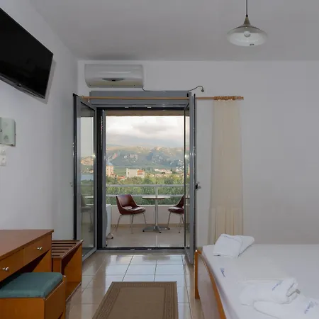 호텔 Kardamili Beach Hotel 카르다밀리