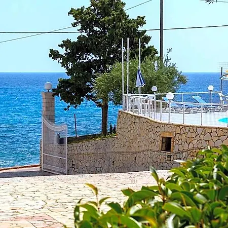 Kardamili Beach Hotel Hotel Kardamyli