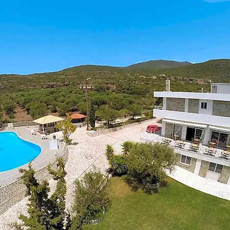 Kardamili Beach Hotel Hotel