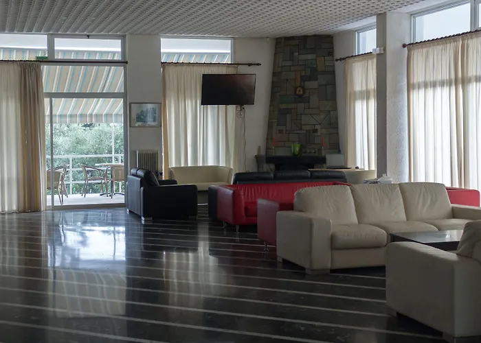 Otel Kardamili Beach Hotel 3*