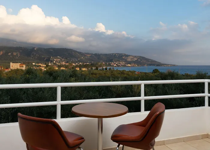 Kardamili Beach Hotel Otel Kardamyli