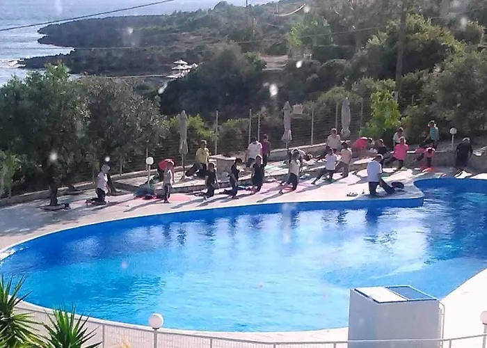 Kardamili Beach Hotel Otel